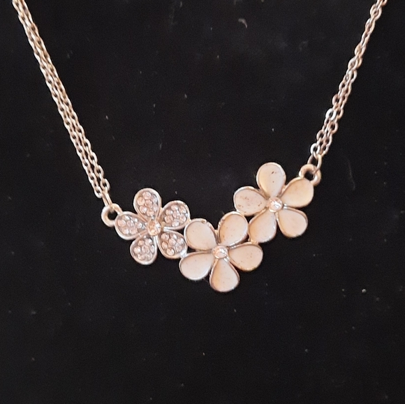 paparazzi Jewelry - 2for10$ NWT adjustable floral fashion necklace Paparazzi brand